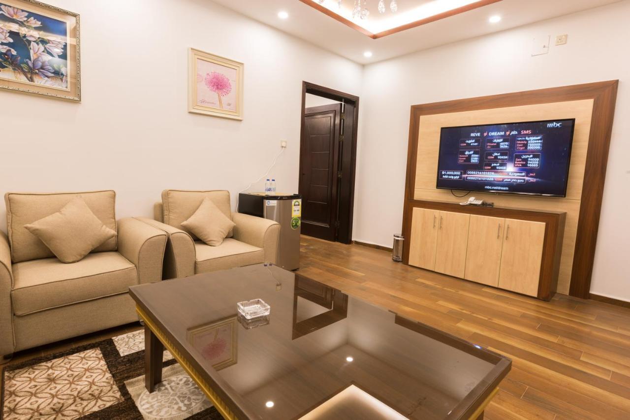 Luxury Hotel Apartments Табук Экстерьер фото