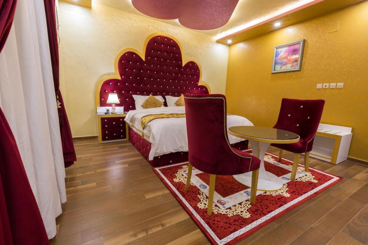 Luxury Hotel Apartments Табук Экстерьер фото